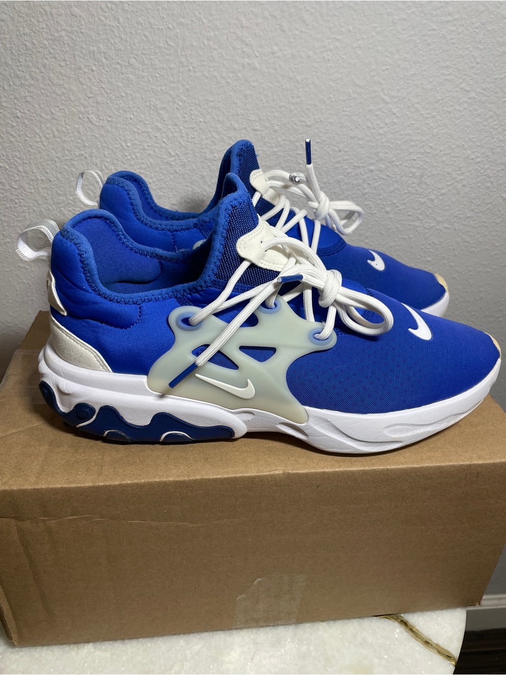 Nike presto royal blue shoes